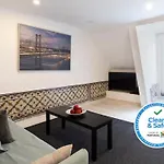 Principe Real Duplex With Terrace By Local Apartament *