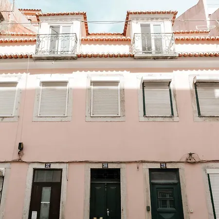 アパート Duplex With Terrace In Principe Real