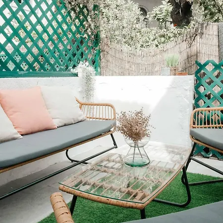 Duplex With Terrace In Principe Real * Lisbon