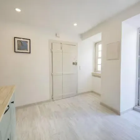 Principe Real Duplex With Terrace By Local Lägenhet *