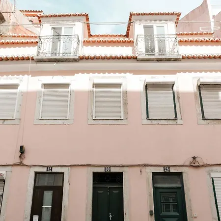 Duplex With Terrace In Principe Real Lisbon