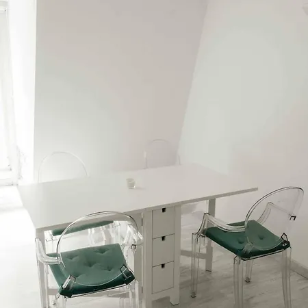 아파트 Principe Real Duplex With Terrace By Local